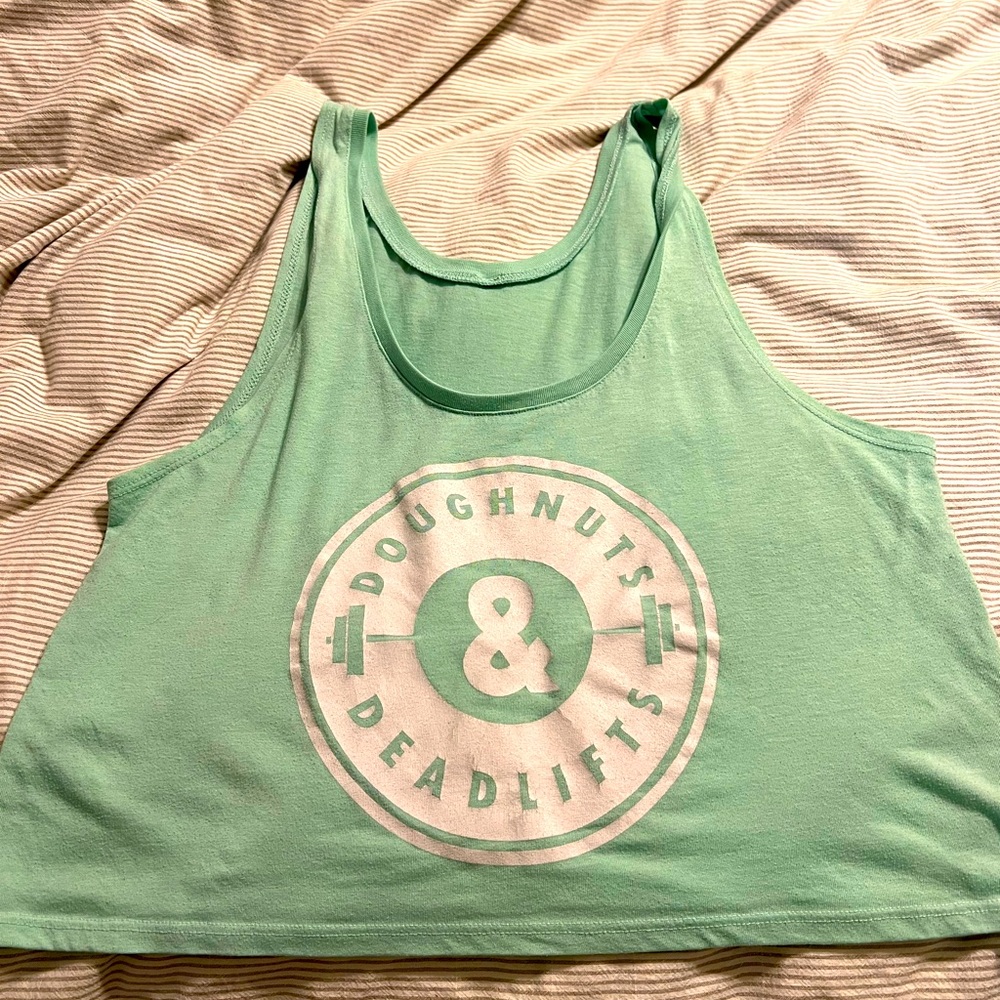 Loose fitting workout crop
